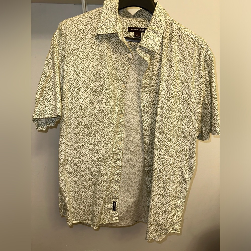 Extra Large Michael kors patterned short sleeved button down
